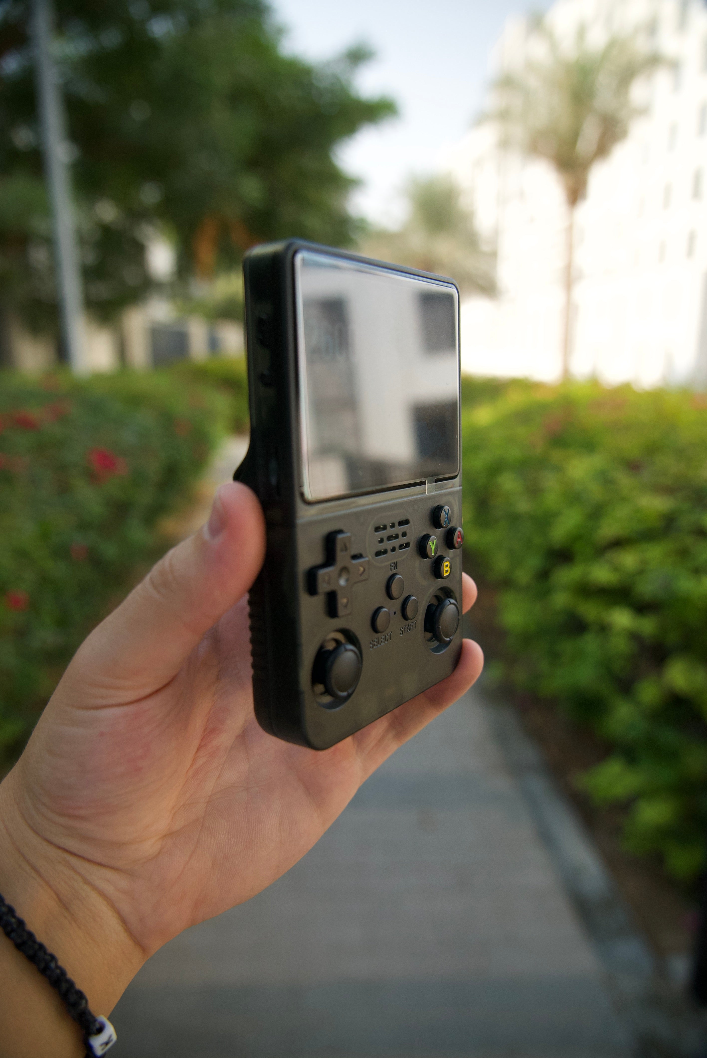 PixelPocket™ Retro Gaming Console - 21,000+ Games | 8h Battery